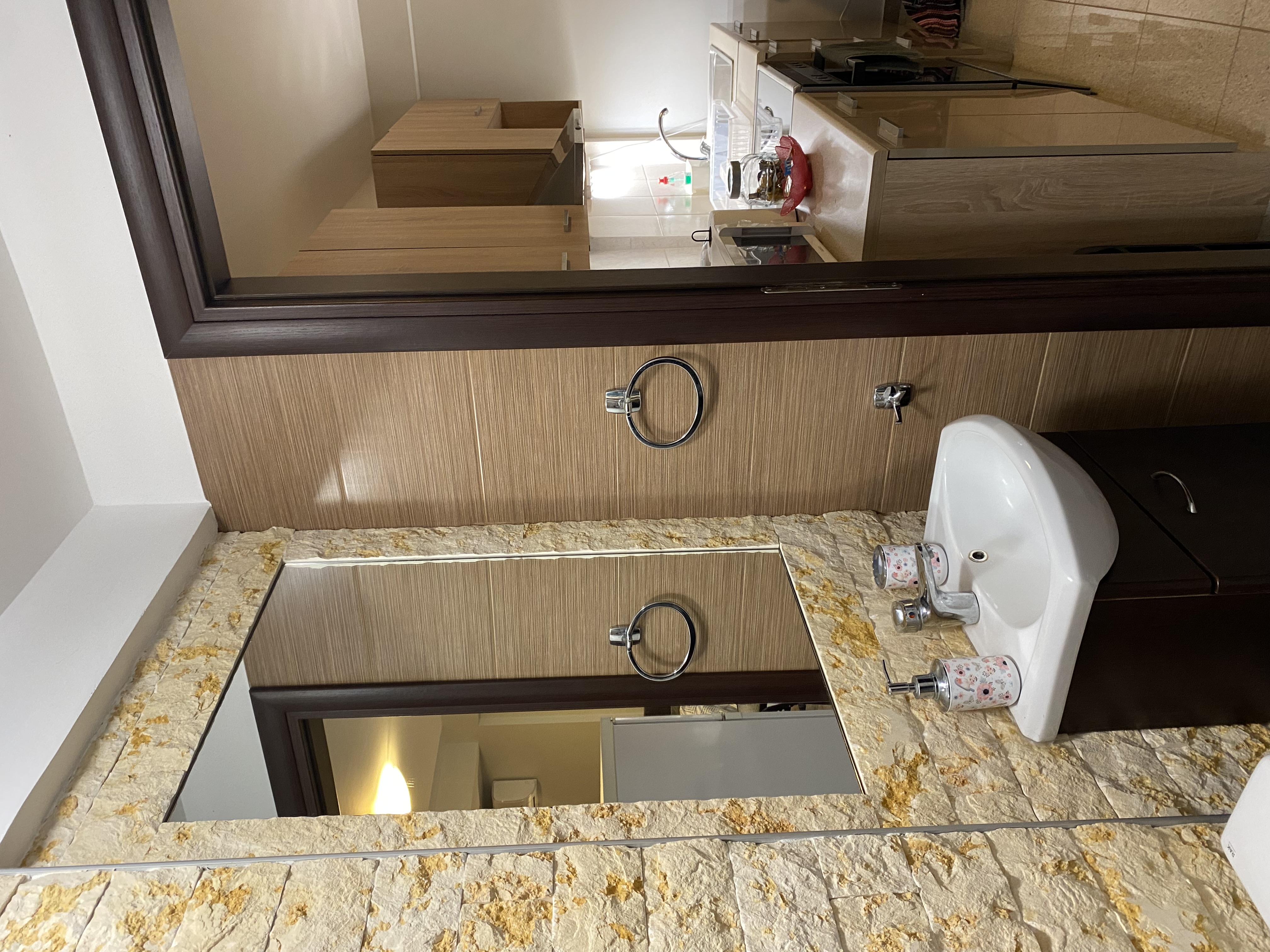 Apartment 2 - Image 3